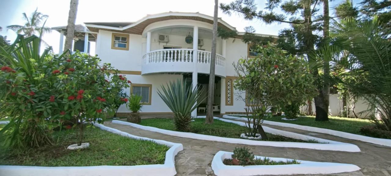 Tichi Villas - דיאני ביץ' מראה חיצוני תמונה